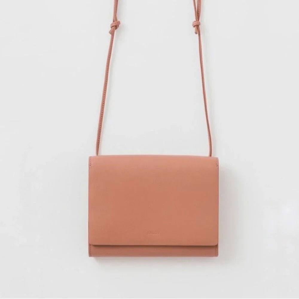 Baggu Leather Compact Purse Crossbody in Terracotta Pink
